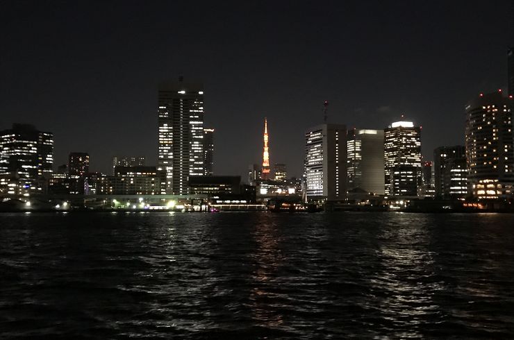 東京