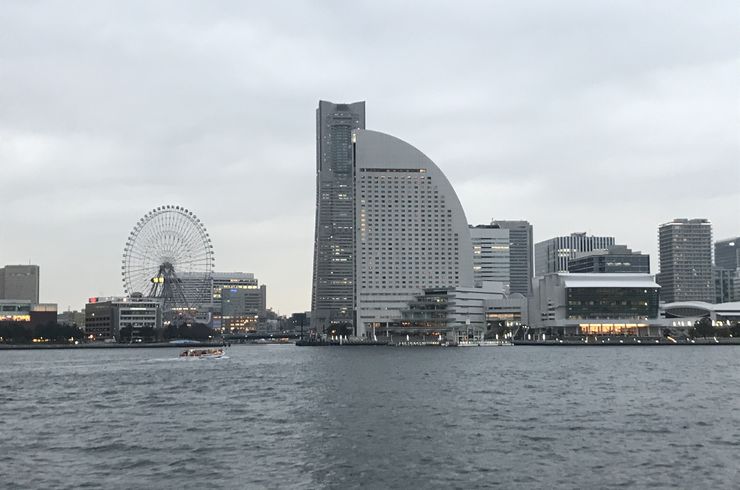 横浜港