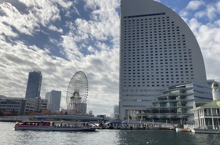 横浜港