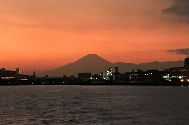 東京港