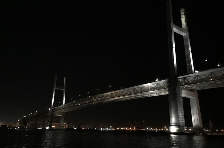 横浜港