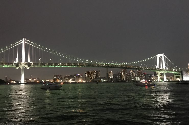 東京港