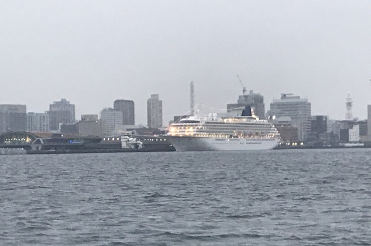 横浜港