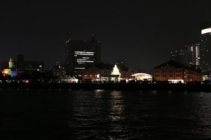 横浜港