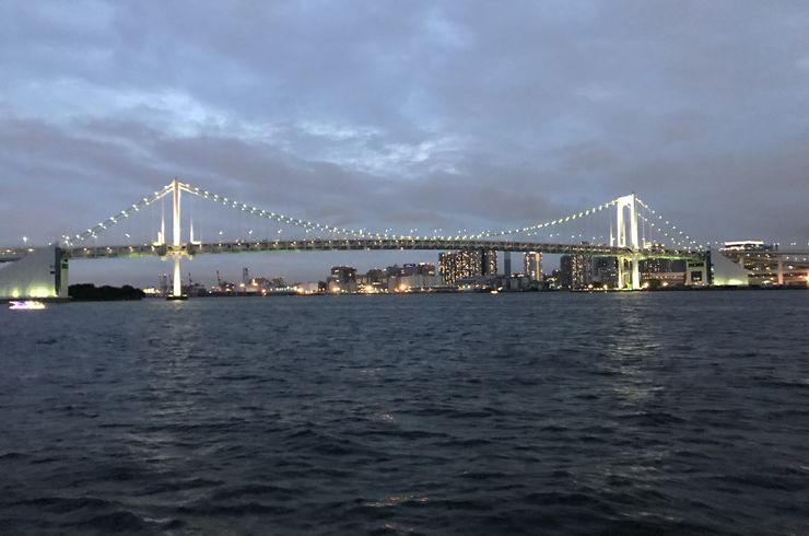 東京湾