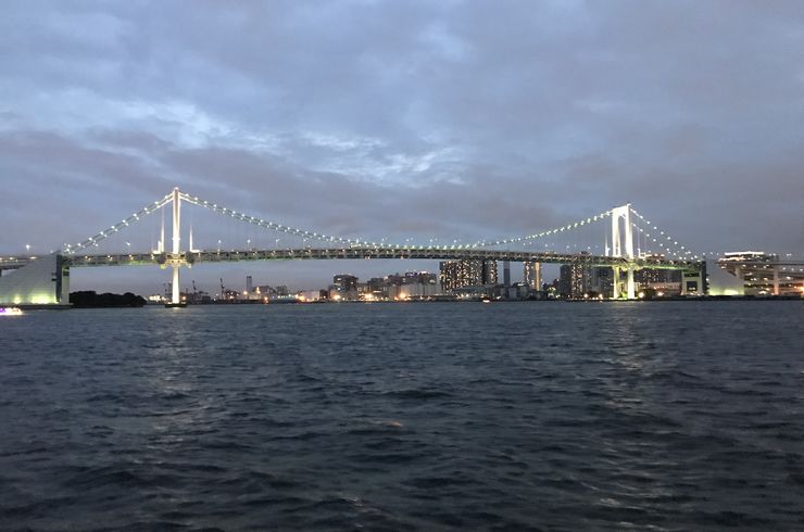 東京湾