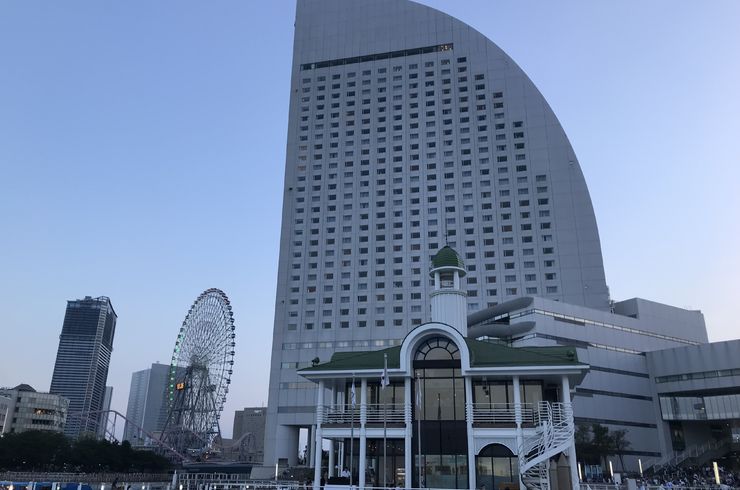 横浜港
