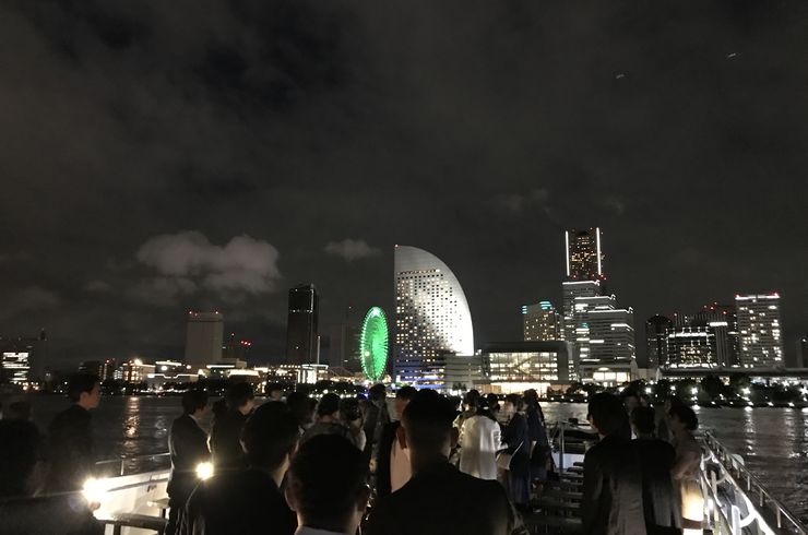 横浜港
