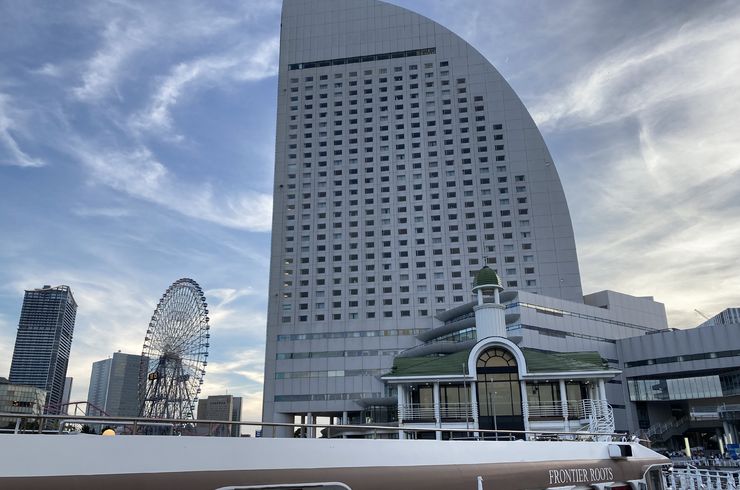 横浜港