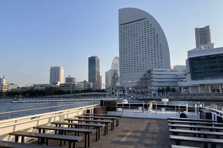 横浜港