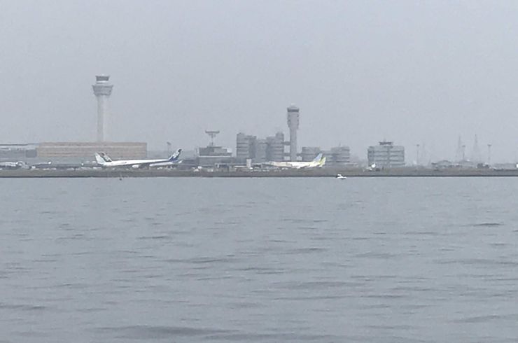 羽田空港ターミナルの遠景